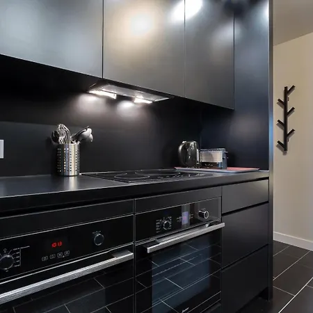 Stella - Furnished - Downtown