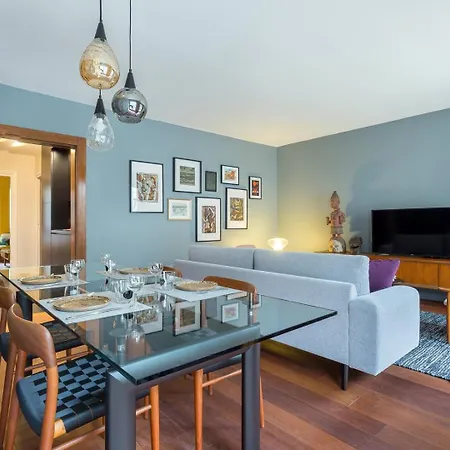 Apartment Stella - 2 Chambres-balcon- Place De La Republique *