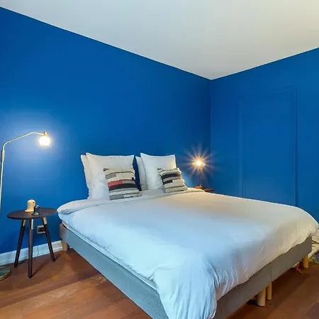 Stella - Furnished - Downtown Apartment *